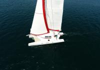 barca a vela trimarano neel 45 al mare